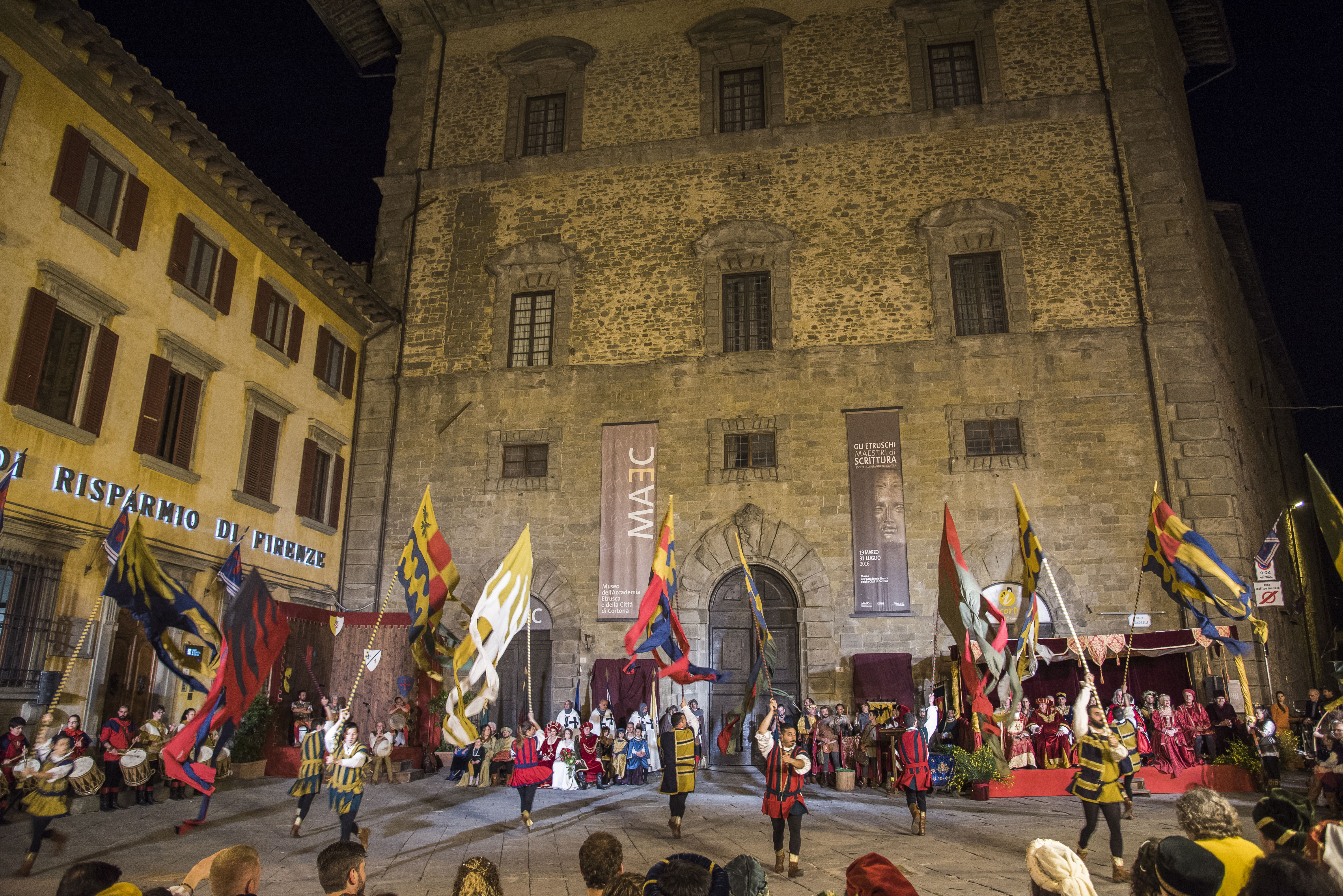 Cortona archidado